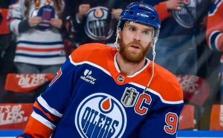 Connor McDavid inks a 2-year $25M contract extension with the Edmonton Oilers