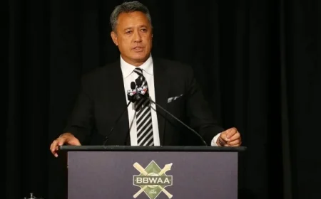 Brewers and Cubs Fans Express Discontent with TBS Announcers During NLDS Game 1