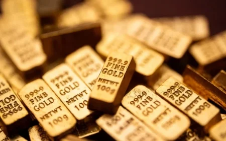 Gold Price Soars to Unprecedented $4000 Per Ounce Mark for First Time Ever