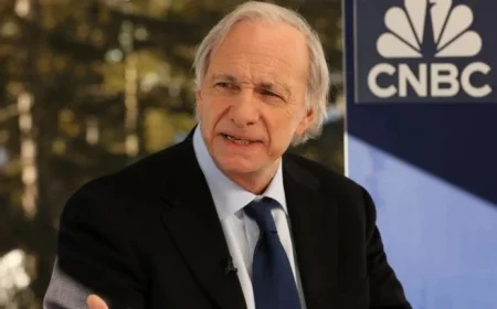 Ray Dalio Urges Investors to Boost Gold Holdings Amid 1970s-like Economic Conditions