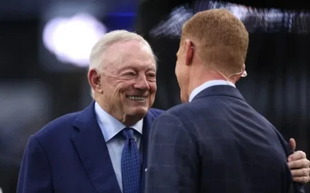 Jerry Jones Clarifies Gesture Mix-Up: Intended Thumbs Up Instead of Middle Finger