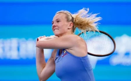 Siniakova Stuns Shnaider in Wuhan Secures Fourth Top 20 Victory of 2025