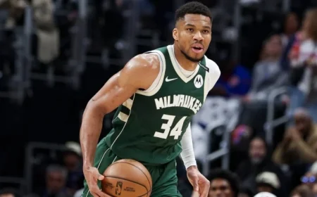 Giannis Antetokounmpo and Agent Explore Potential Mid-Season Trade Offers from NBA Teams