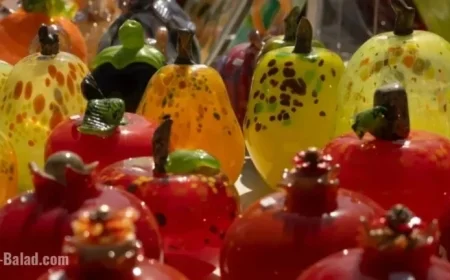 SMC’s Glass Pumpkins Create a Stunning Fall Spectacle on Their Return