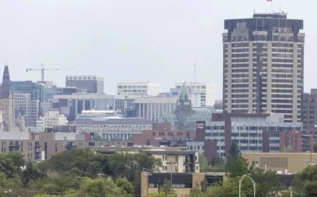 Canada Post Strike Delays Electoral Notices in Gatineau as Bailiffs Step In