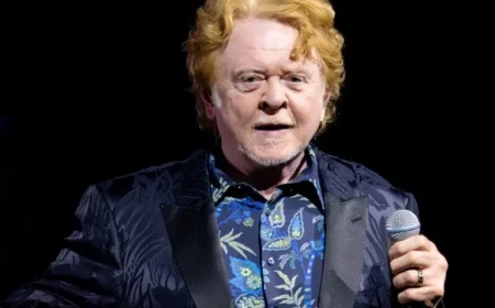 Simply Red Keeps the Nostalgia Alive at Brighton Centre Concert