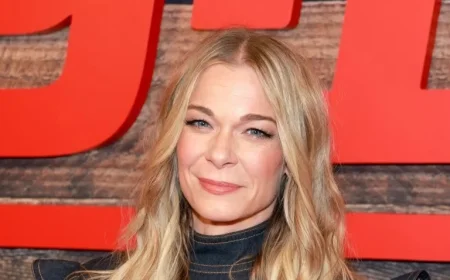 LeAnn Rimes Reveals Her Health Battles After On-Stage Dental Incident