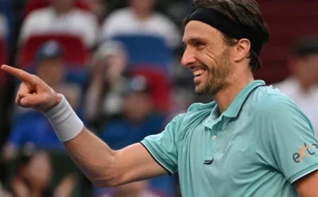 Unseeded Rinderknech Shocks Auger-Aliassime to Secure Spot in Shanghai Semifinals