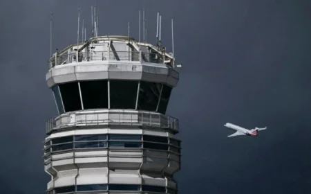 DOT Chief Warns Air Traffic Controllers of Job Termination for Work Absence