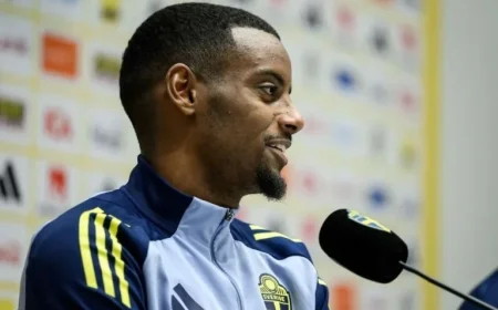 Alexander Isak Embraces Challenge as Blagult Prepares to Meet Sweden’s Expectations Against Switzerland
