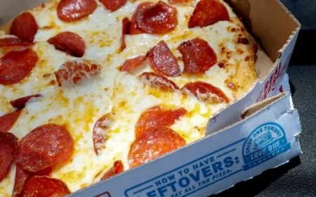 Domino’s Unveils First Rebrand in Over 10 Years