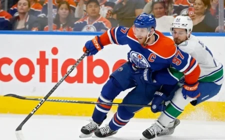 NHL 26: Edmonton Oilers Triumph Over Canucks in Overtime After Skinner’s Third-Period Struggle