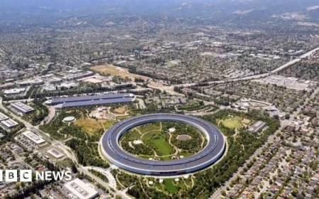 Complex web of deals fuels AI bubble concerns in Silicon Valley