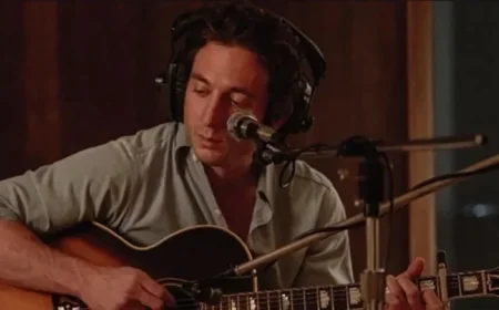 Jeremy Allen White Discusses His Role as The Boss in Springsteen Deliver Me From Nowhere