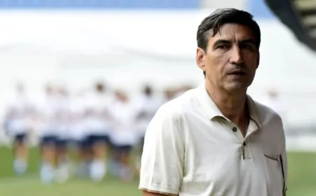 Victor Pițurcă Resolves Issues with Ionuț Radu Determining Who Should Defend for Romania