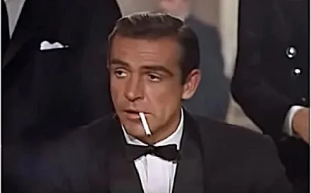 University introduces trigger warnings for James Bond novel Dr No