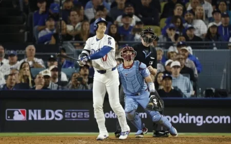 Dodgers Lead 2025 World Series Odds as Mariners and Brewers Aim for Historic Wins
