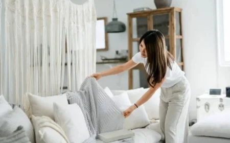 Say Goodbye to Plaids and Cushions: Discover Interior Designers’ Latest Trend to Cozy Up Your Home This Fall