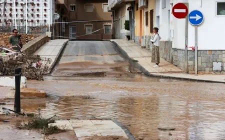 Storm Alice Causes Travel Chaos as Spain Floods Strand Drivers in Cars