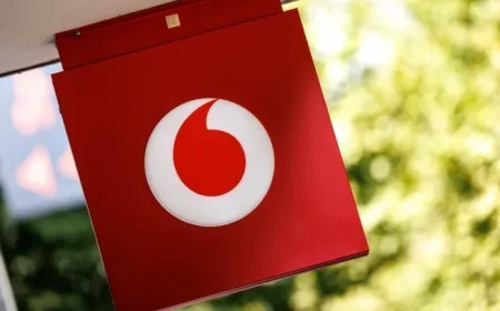 Thousands of Vodafone users experience internet outage disruption