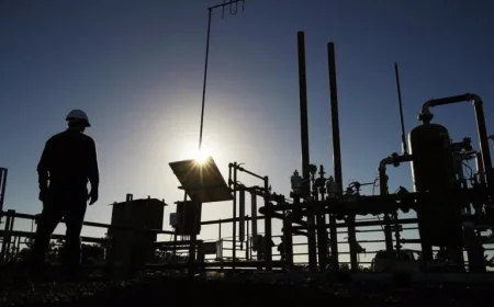 Santos Succession Race Heats Up as Top Candidate Abruptly Exits