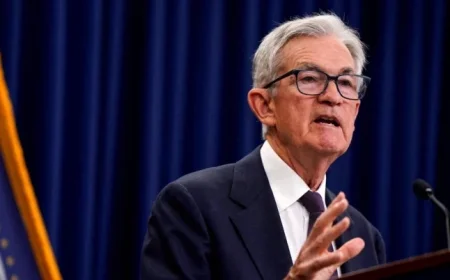 Fed’s Powell Discusses Economic Challenges Balancing Growth Risks with Jobs and Inflation Concerns