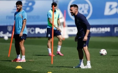 Bednarek Kiwior and Froholdt Enjoy Rest Day After Returning from National Teams Duty