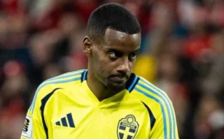 Roberto Martínez Highlights Exceptional Play of the National Team Encourages Fans to Enjoy