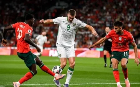 Martinez Applauds Irish Grit and Ferguson’s Influence Amid Controversial Late Penalty and Stoppage-Time Drama