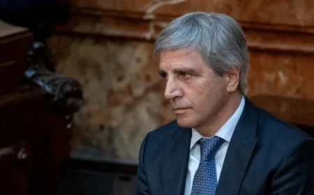 Caputo Announces US Commitment to Continue Purchasing Pesos