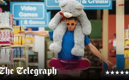 Roofman review Channing Tatum delivers Oscar-worthy performance as a notorious robber hiding in Toys R Us for six months