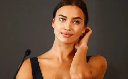 Tom Brady’s Alleged Ex Sports Illustrated Swim Model Dazzles in Revealing Lingerie