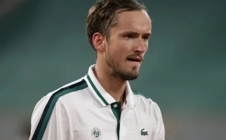 Daniil Medvedev vs Adam Walton Head-to-Head Preview Prediction and Betting Odds for 2025 ATP Almaty Open Round of 16