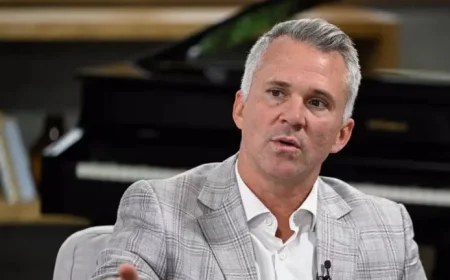 Martin St-Louis Shares His Mother’s Warning About the Dangers of Visiting Montreal