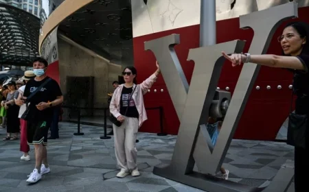 US rate cut hopes and robust company earnings drive stock market surge