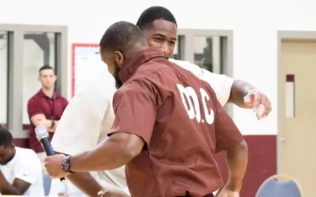 Steelers TE Jonnu Smith Eagerly Awaits Brother’s Imminent Prison Release as ‘Happiest Day of My Life’ Approaches