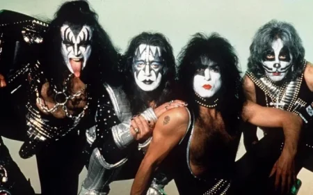 Legendary KISS Guitarist Passes Away Following Brain Hemorrhage