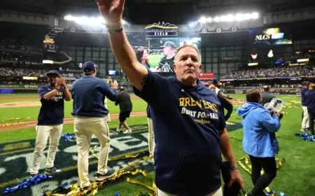 Exclusive Insight Brewers Coach Pat Murphy Reflects on Baseball Family and Life Lessons