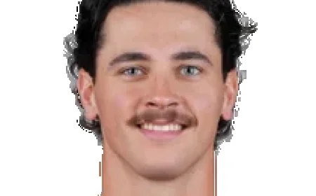 Shane Pinto Continues Scoring Streak with Another Goal