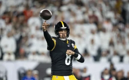 Aaron Rodgers’ Second Touchdown Pass Narrows Steelers Gap to 20-17