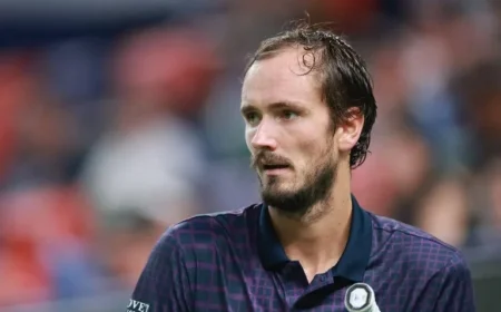 Daniil Medvedev Shares Coaches’ Insights on Improving His On-Court Behavior