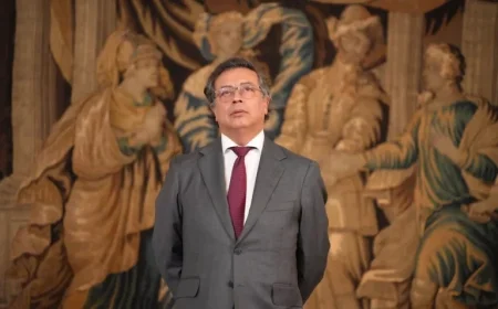 Petro Holds Steady as Trump Escalates Threats Against Venezuela