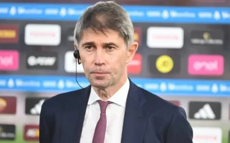 Roma’s Massara Discusses Team Strategy with Ferguson and Dovbyk on the Bench Exploring Multiple Solutions