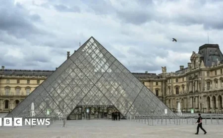 Louvre Museum in Paris Shuts Down Following Robbery French Minister Reports