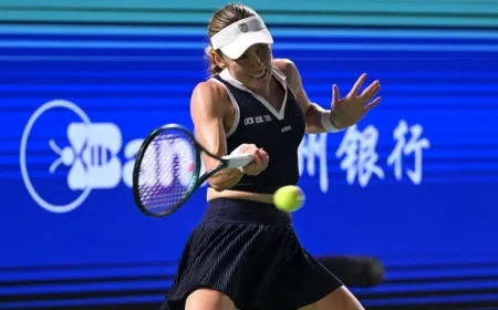Alexandrova Triumphs Over Shnaider Setting Up Thrilling Final Against Rybakina in Ningbo