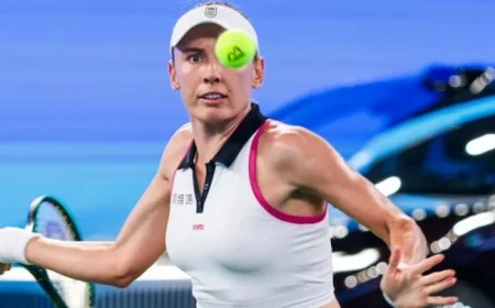 Alexandrova Triumphs Over Shnaider at 2025 Ningbo Open Tennis Tournament