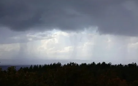 Thunderstorms Sweep Through West Seattle Weather Update