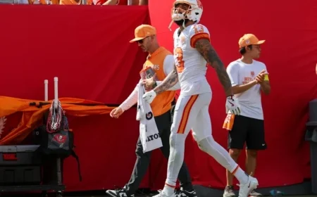 Will Mike Evans Suit Up for the Buccaneers in Week 7 Monday Night Showdown?