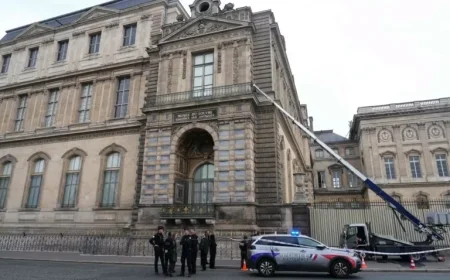 Louvre Art Heist Forces Daylong Closure as Priceless Jewelry is Stolen