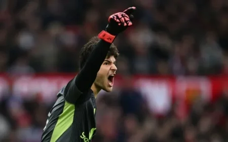 Ruben Amorim advises fans to hold off on comparing Senne Lammens with club legend as Man Utd goalkeeper tackles major challenge at Liverpool